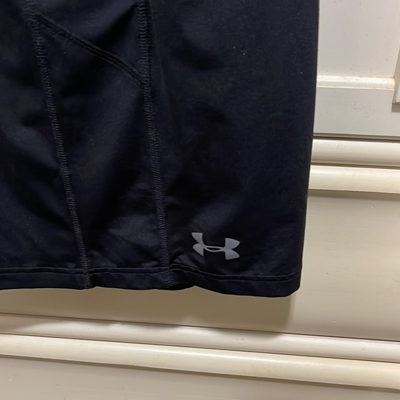 Mens black athletic shorts - Picture 2 of 3